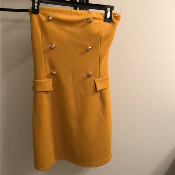 Dress - Picture 2 of 4